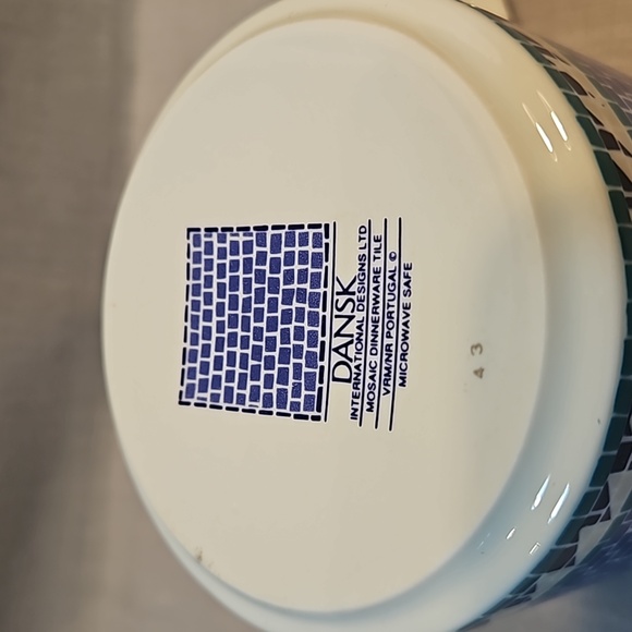 NEW Dansk Mosaic Tile Five Piece Place Setting - Picture 14 of 15